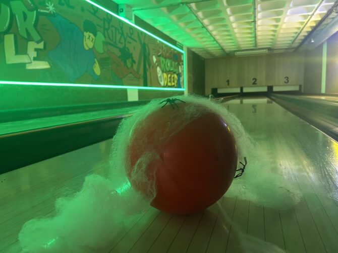 Active Bowling Halloween